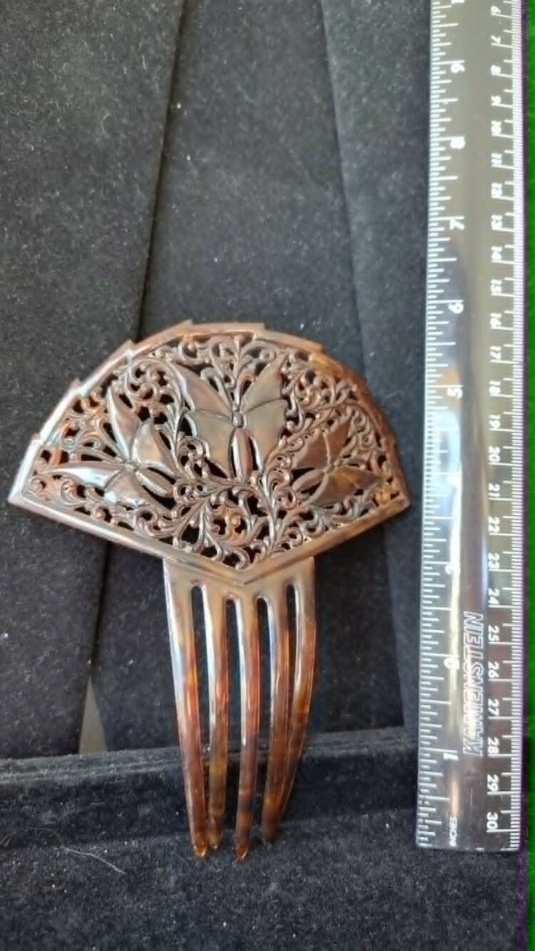 Vintage Art Deco Bakelite Fan Hair item Carved Butterfly Tested 30s